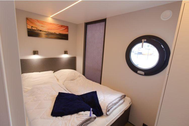 Hausboot Fjord Aries Mit Dachterrasse In Schleswig Exterior foto