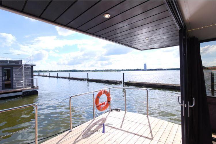 Hausboot Fjord Aries Mit Dachterrasse In Schleswig Exterior foto